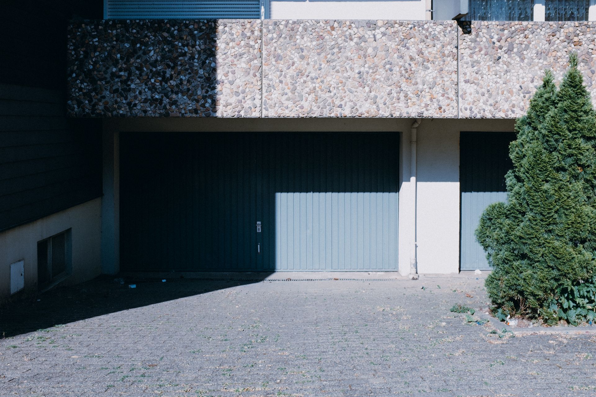 garage door